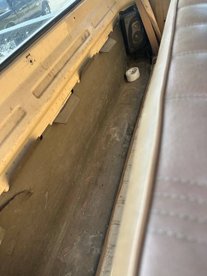 Chevy-k10-4x4-1984-yellow-9