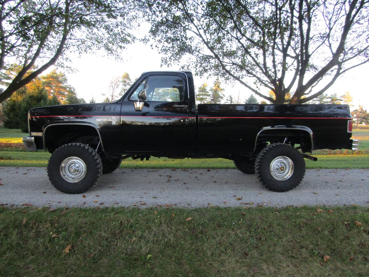 Chevy-k10-4x4-1986-black-30