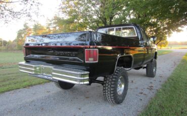 Chevy-k10-4x4-1986-black-32