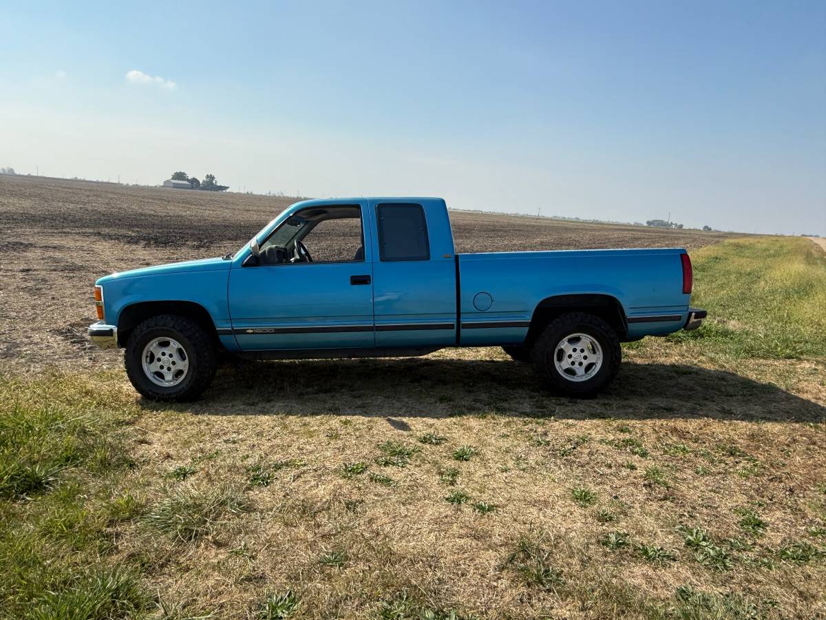Chevy-k1500-1993-blue-2
