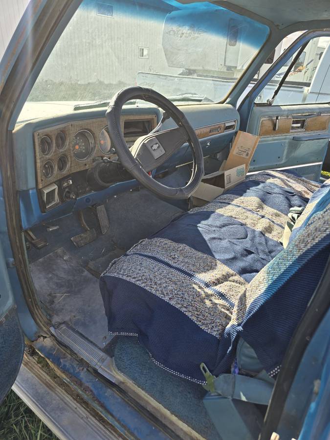 Chevy-k25-1977-blue-3