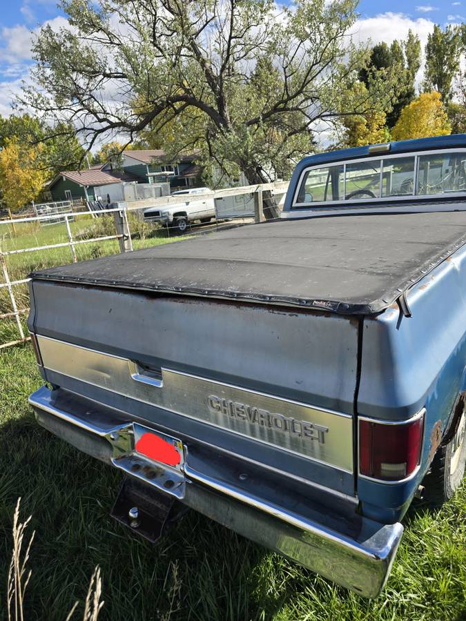 Chevy-k25-1977-blue-7