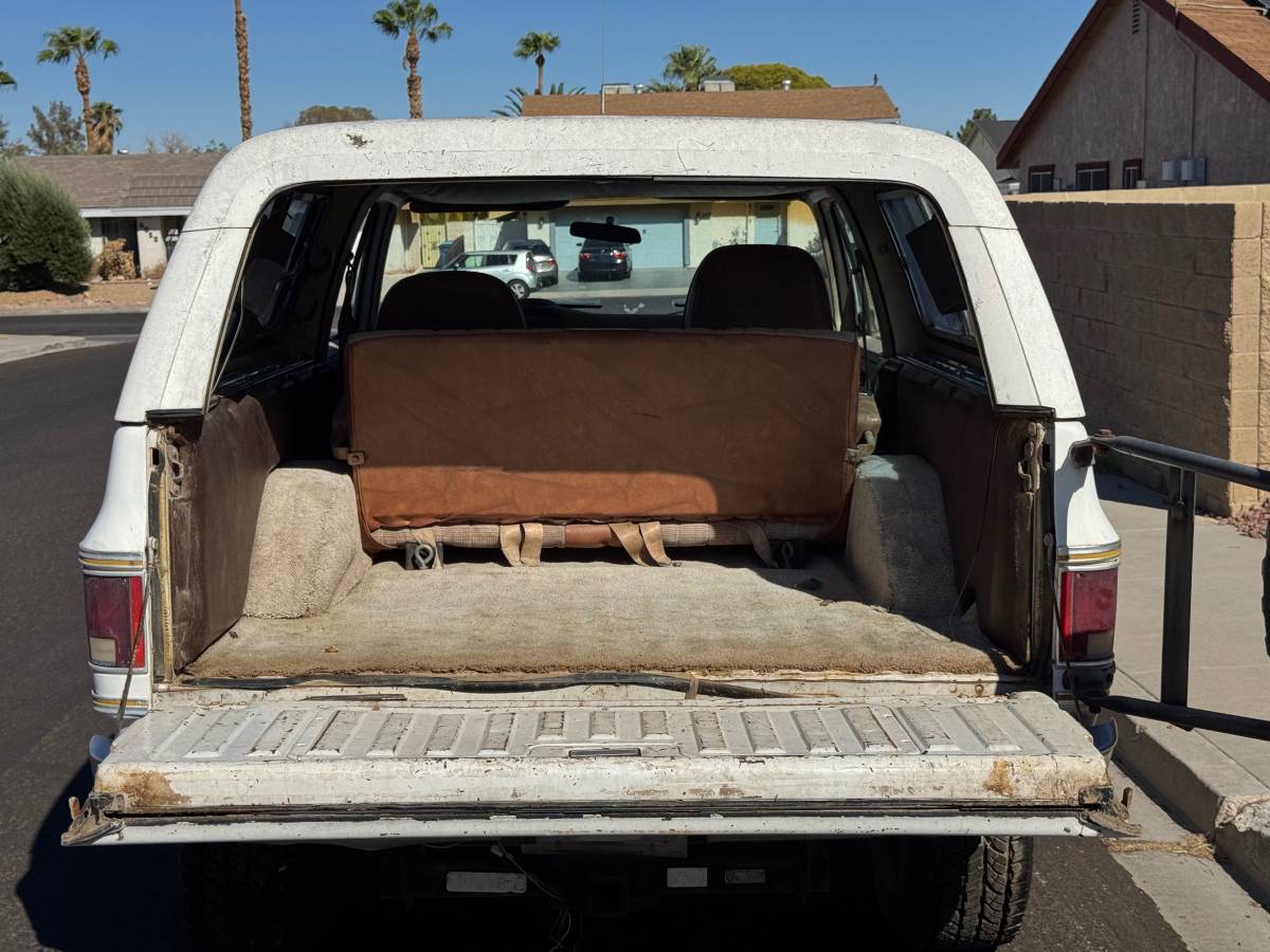 Chevy-k5-blazer-1977-12