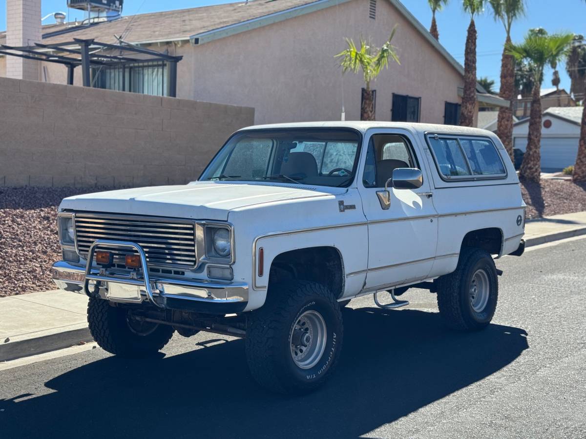 Chevy-k5-blazer-1977