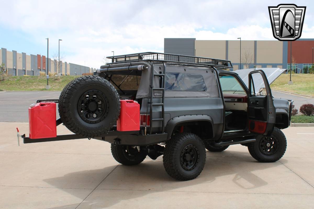 Chevy-k5-blazer-1980-grey-7