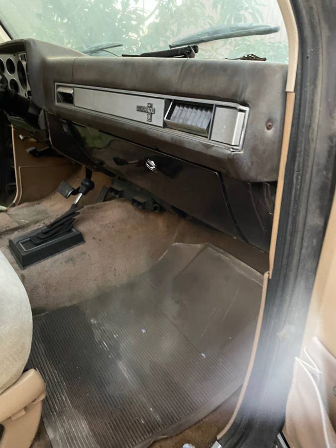 Chevy-k5-blazer-1986-brown-1