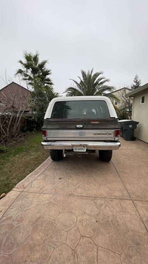 Chevy-k5-blazer-1986-brown-5