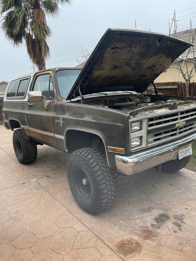 Chevy-k5-blazer-1986-brown-6