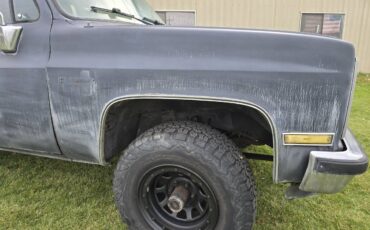 Chevy-k5-blazer-1988-black-10
