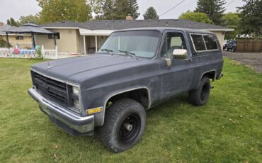 Chevy-k5-blazer-1988-black-12