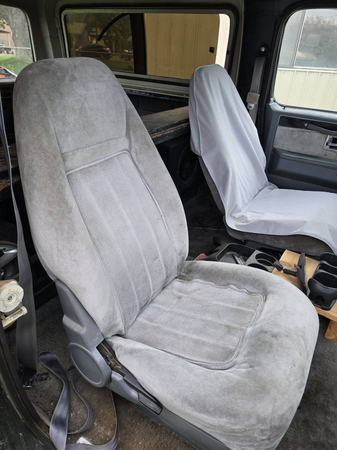 Chevy-k5-blazer-1988-black-16