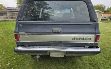 Chevy-k5-blazer-1988-black-8