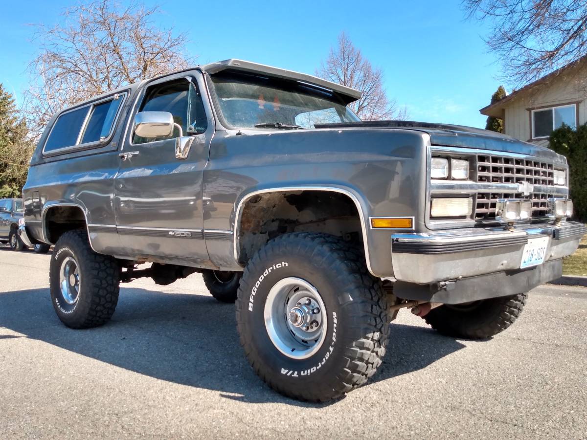 Chevy-k5-blazer-square-body-silverado-tbi-1989-grey-1