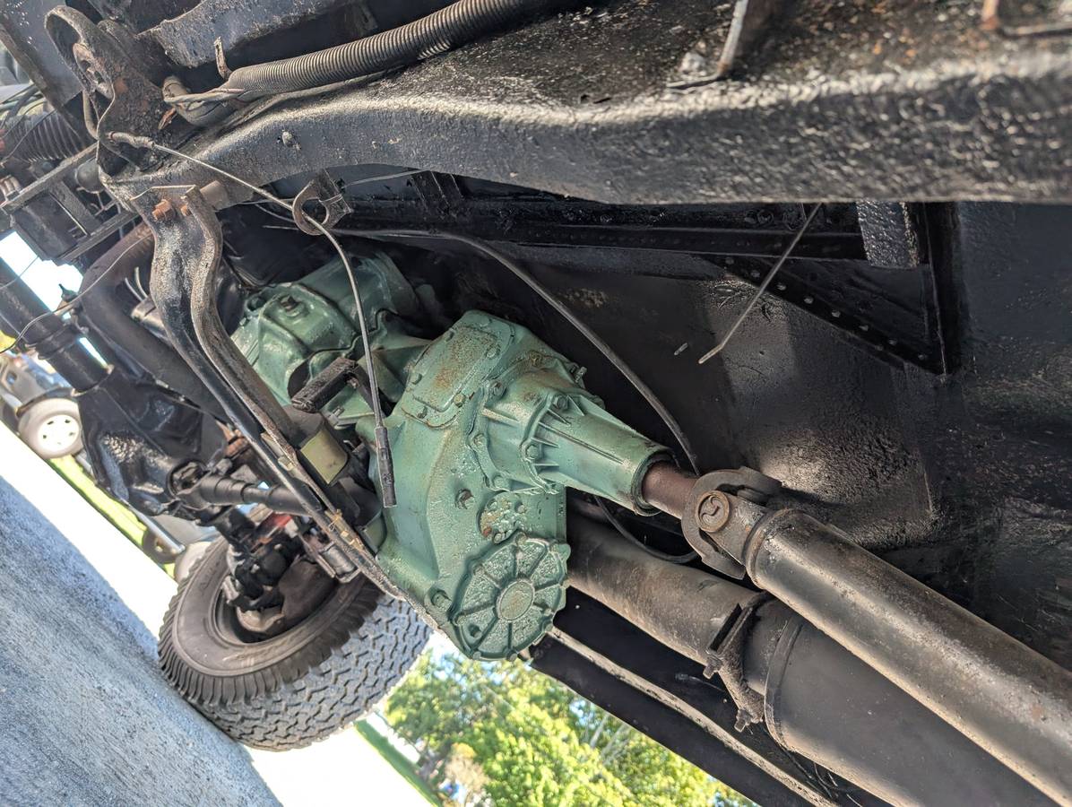 Chevy-k5-military-blazer-diesel-1986-green-5