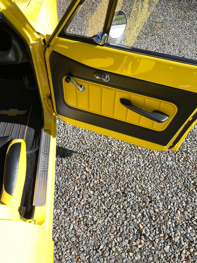 Chevy-luv-pick-up-1974-yellow-18