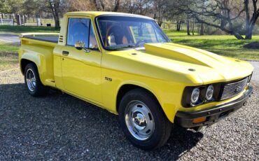 Chevy-luv-pick-up-1974-yellow-3