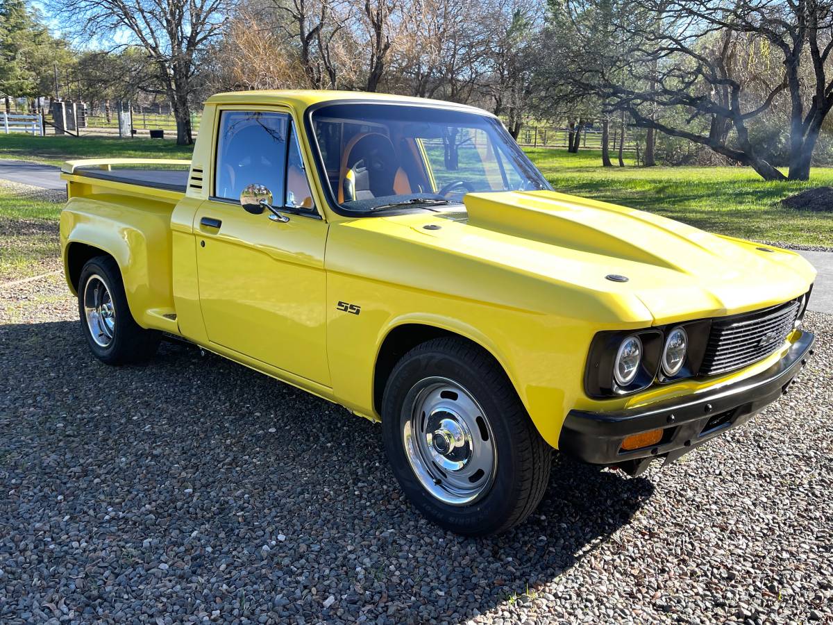 Chevy-luv-pick-up-1974-yellow-3