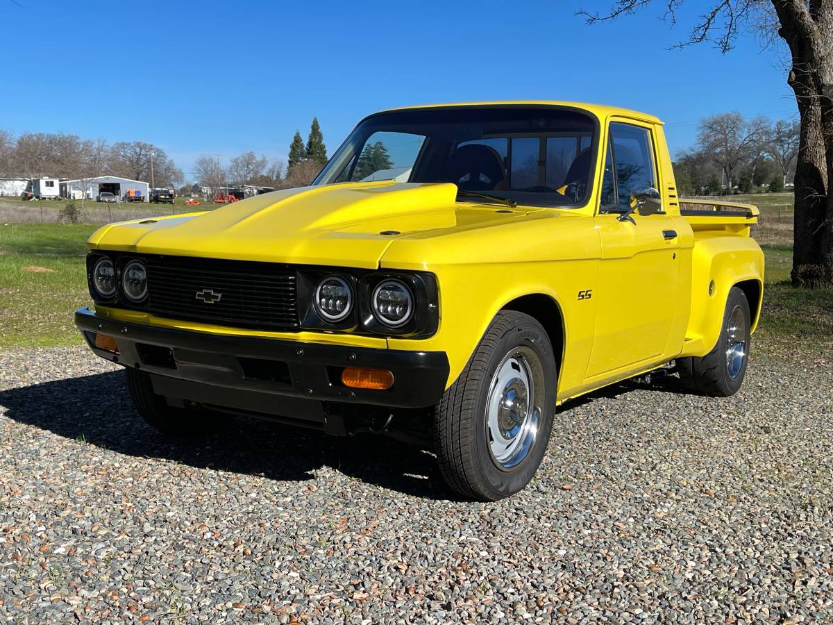 Chevy-luv-pick-up-1974-yellow-9