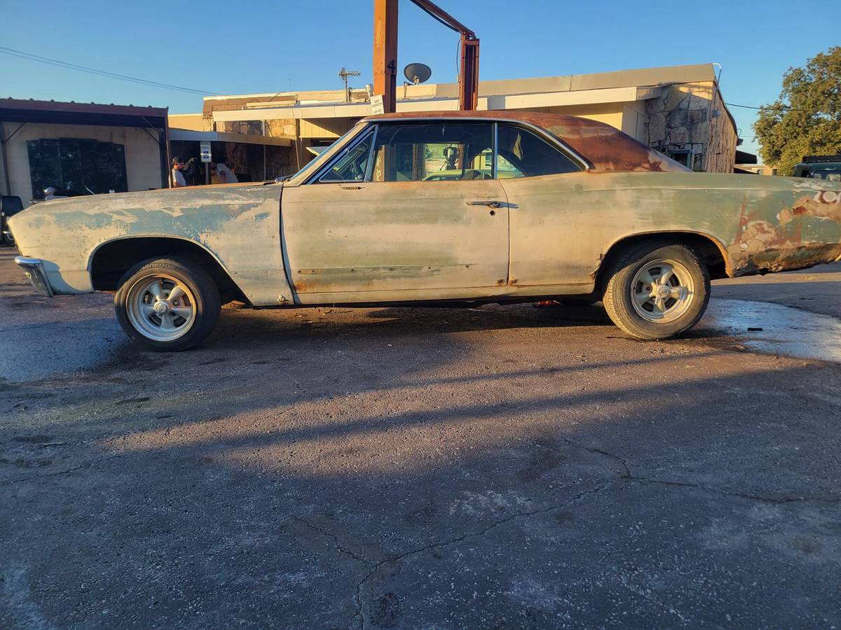 Chevy-malibu-1967-grey-5