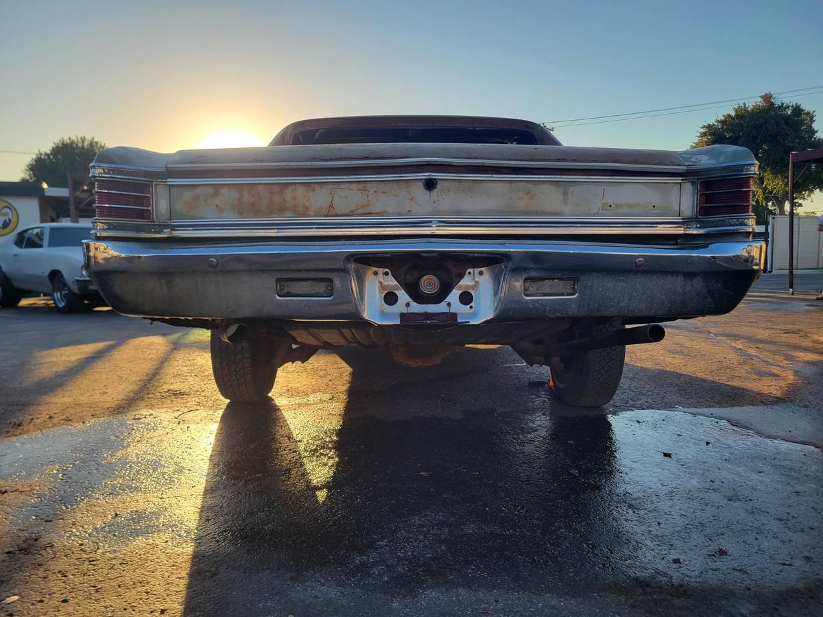Chevy-malibu-1967-grey-6