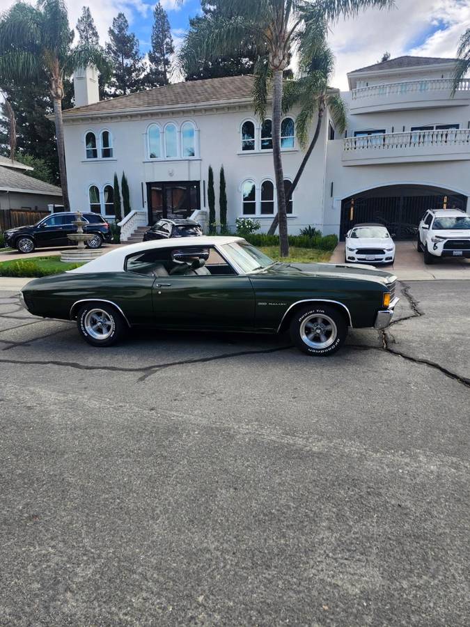 Chevy-malibu-1972-green