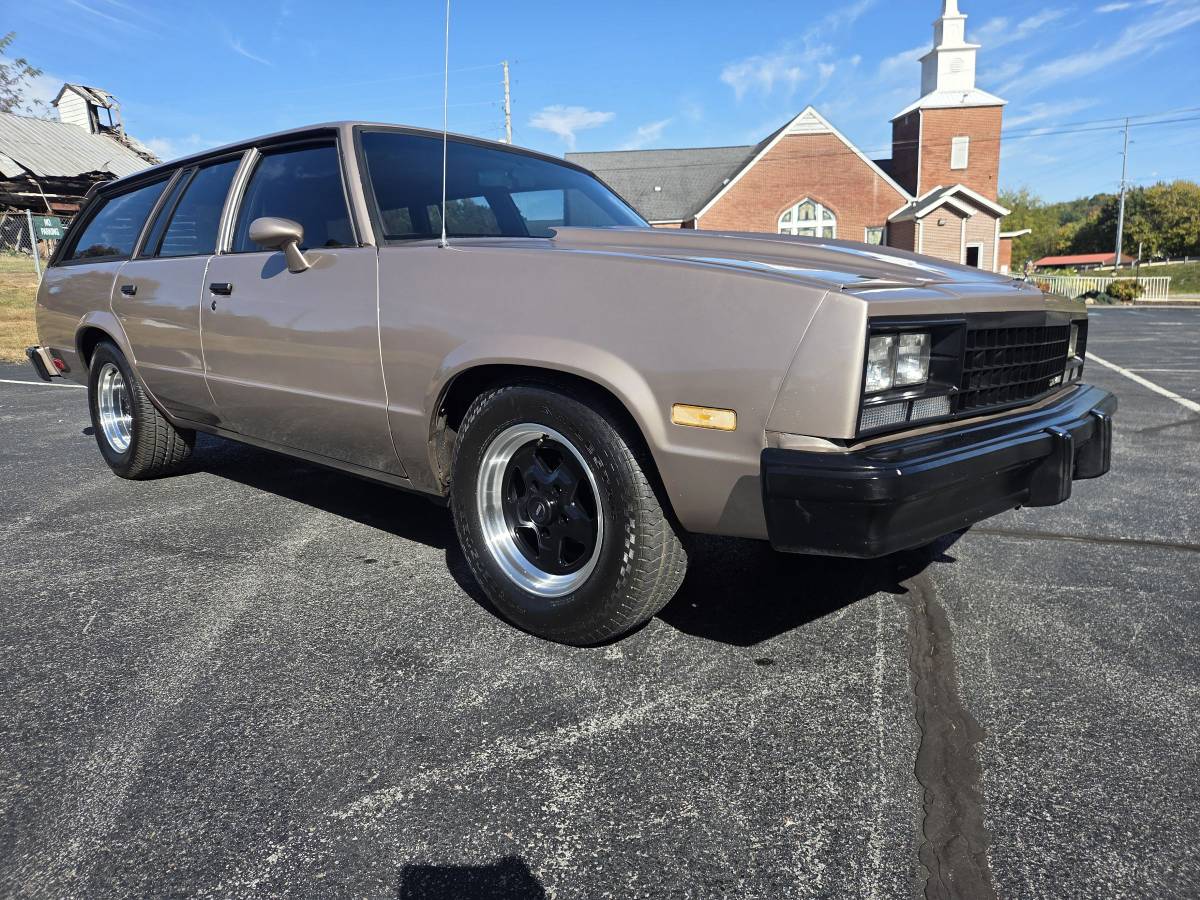 Chevy-malibu-1983-brown-2