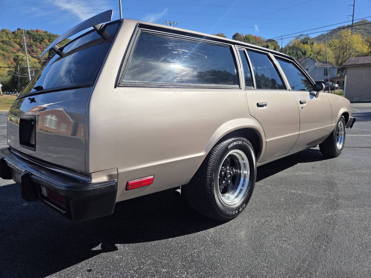 Chevy-malibu-1983-brown-6