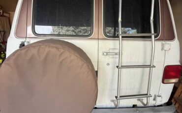 Chevy-mark-111-2.0-1989-white-1