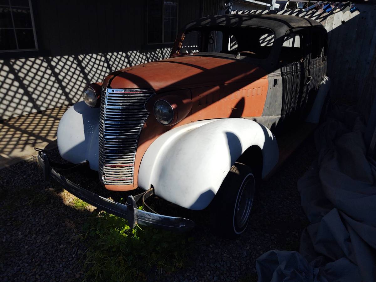 Chevy-master-deluxe-1938-1
