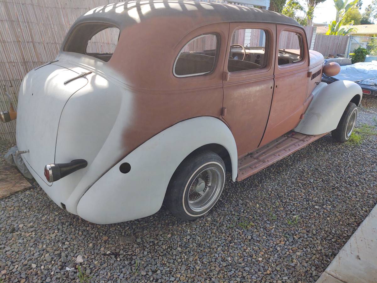 Chevy-master-deluxe-1938-3