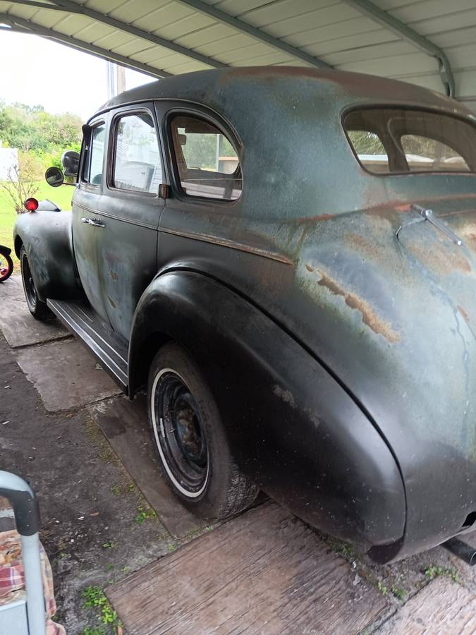 Chevy-master-deluxe-1940-green-16