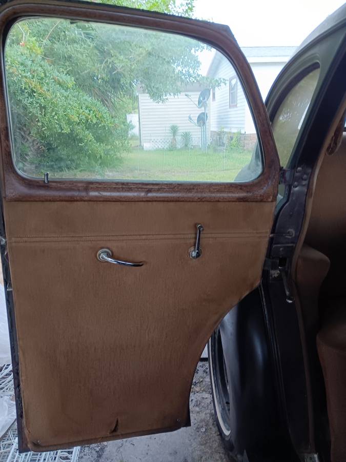 Chevy-master-deluxe-1940-green-5