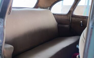 Chevy-master-deluxe-1940-green-6