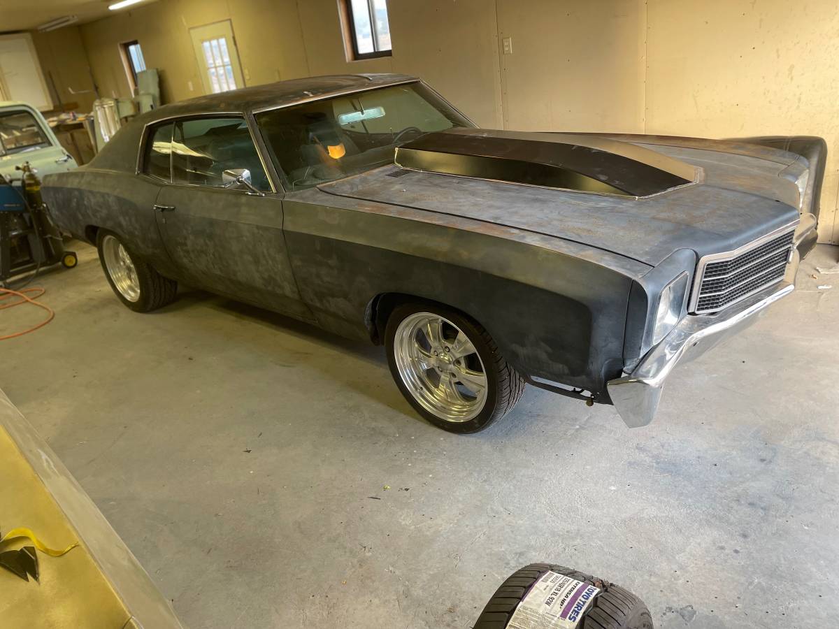 Chevy-monte-carlo-1971-grey