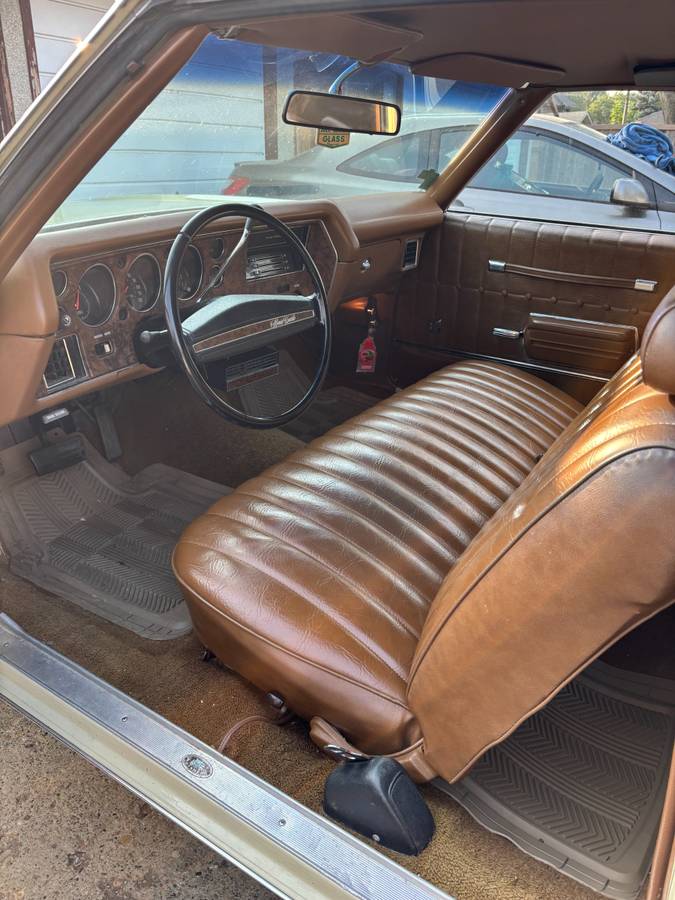 Chevy-monte-carlo-1972-9