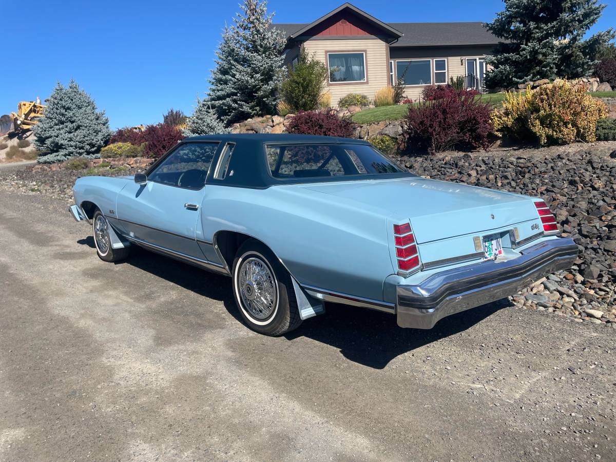 Chevy-monte-carlo-1975-blue-2