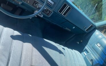 Chevy-monte-carlo-1975-blue-9