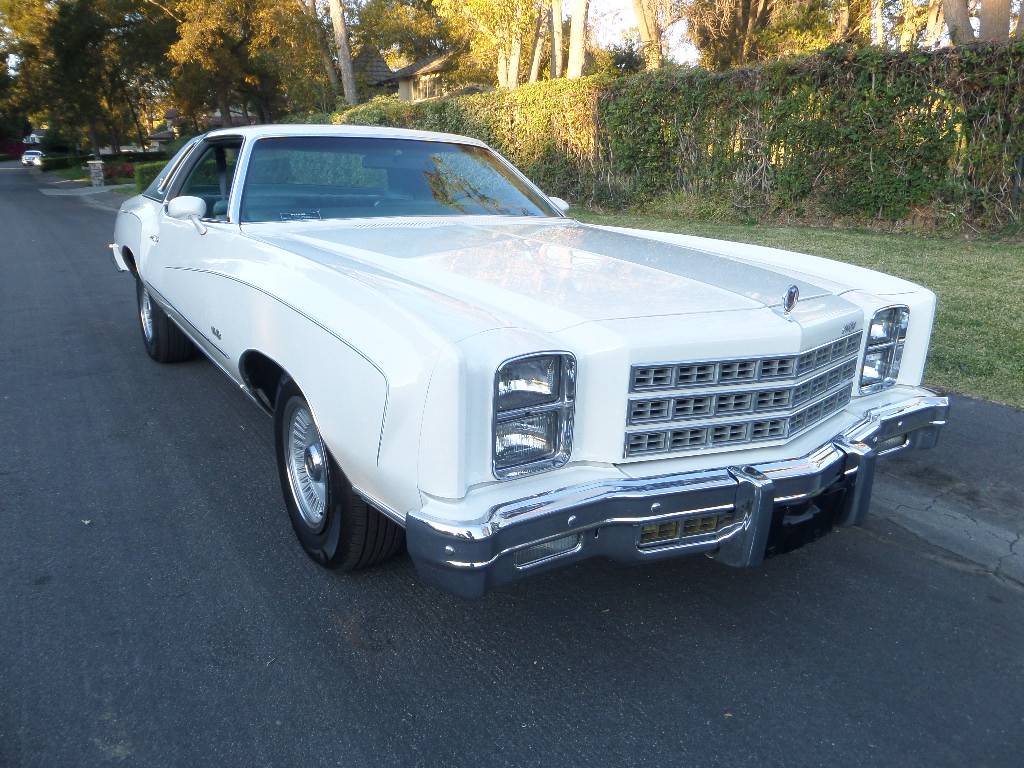 Chevy-monte-carlo-1977-8