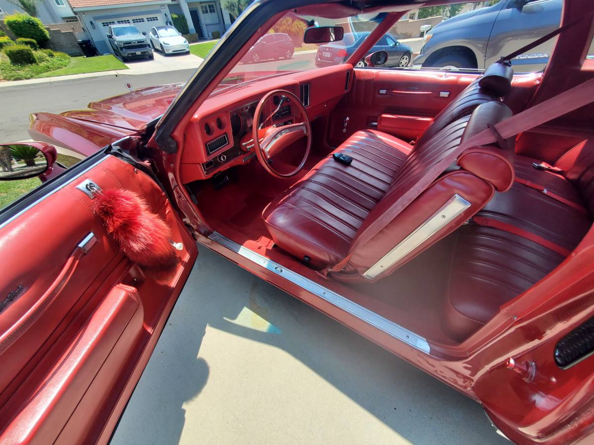 Chevy-monte-carlo-1977-red-25