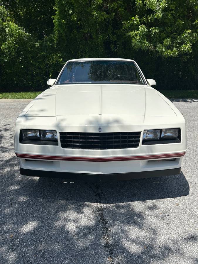 Chevy-monte-carlo-ss-1988-white-1