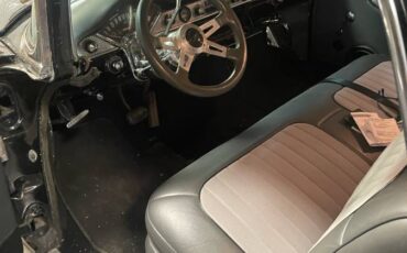 Chevy-nomad-1955-black-2