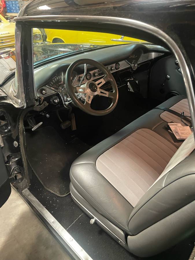 Chevy-nomad-1955-black-2