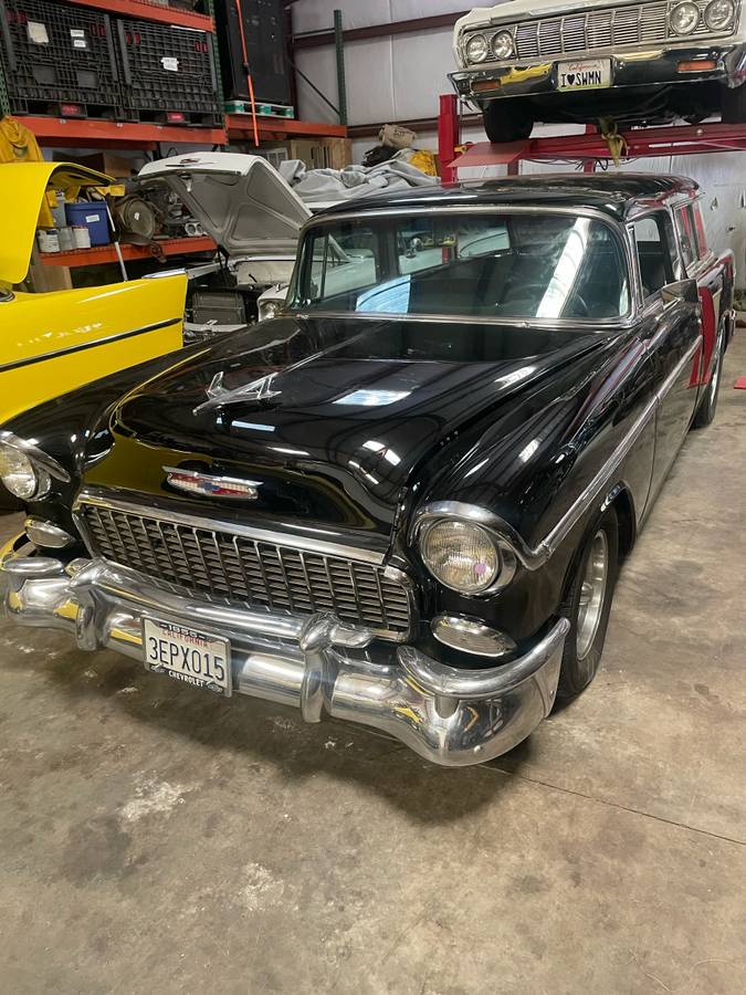 Chevy-nomad-1955-black-4