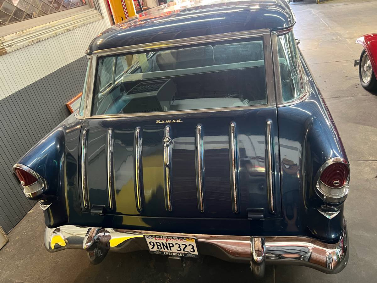 Chevy-nomad-wagon-1957-12