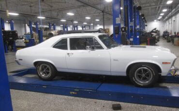 Chevy-nova-1972-white-4