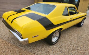 Chevy-nova-1972-yellow-2