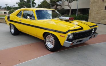 Chevy-nova-1972-yellow-3