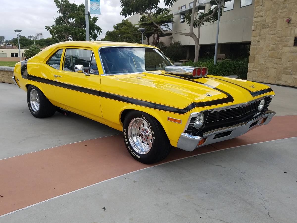 Chevy-nova-1972-yellow-3