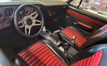 Chevy-nova-1972-yellow-7