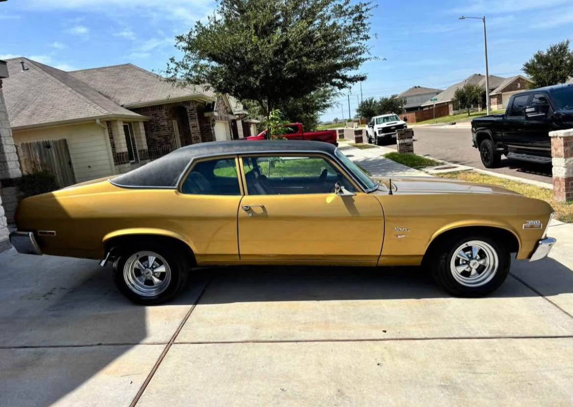Chevy-nova-1974-custom-6